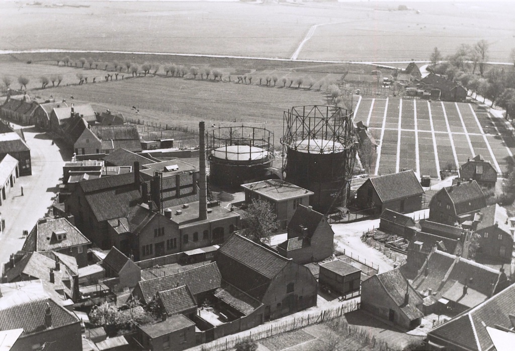Deze afbeelding heeft een leeg alt-attribuut; de bestandsnaam is Gasfabriek-1936.jpeg